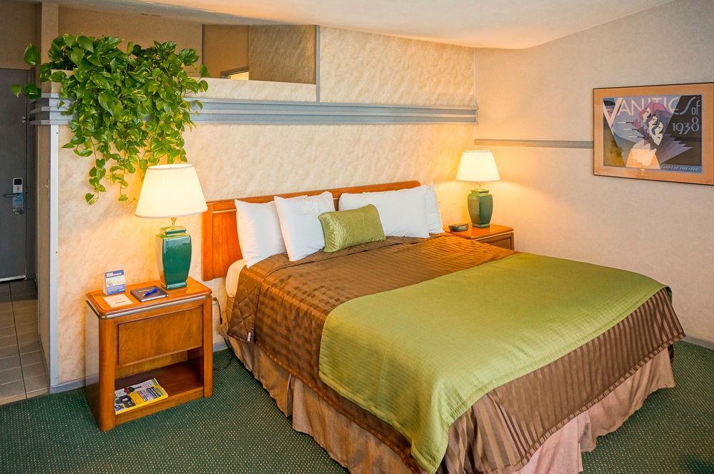Travelodge Hotel At Lax Лос-Анджелес Экстерьер фото