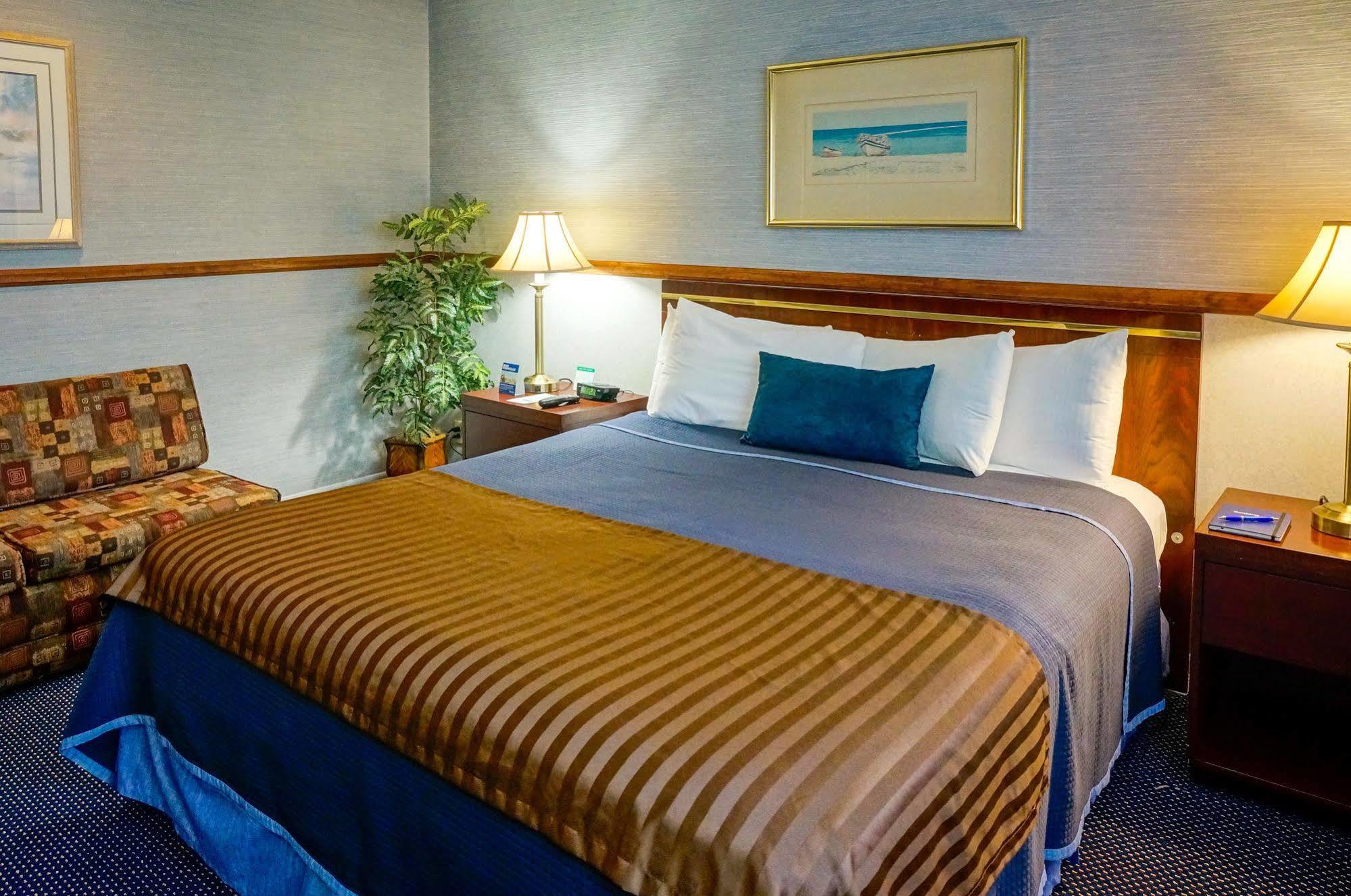 Travelodge Hotel At Lax Лос-Анджелес Экстерьер фото