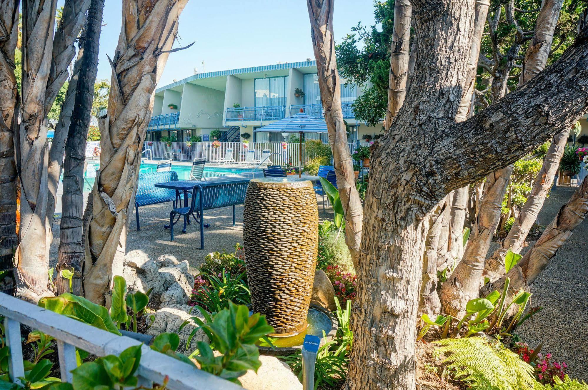 Travelodge Hotel At Lax Лос-Анджелес Экстерьер фото